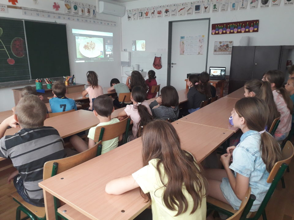 előadás gyerekeknek