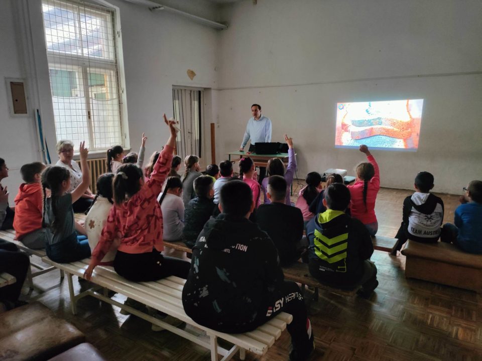 jelentkező gyerekek MN előadáson